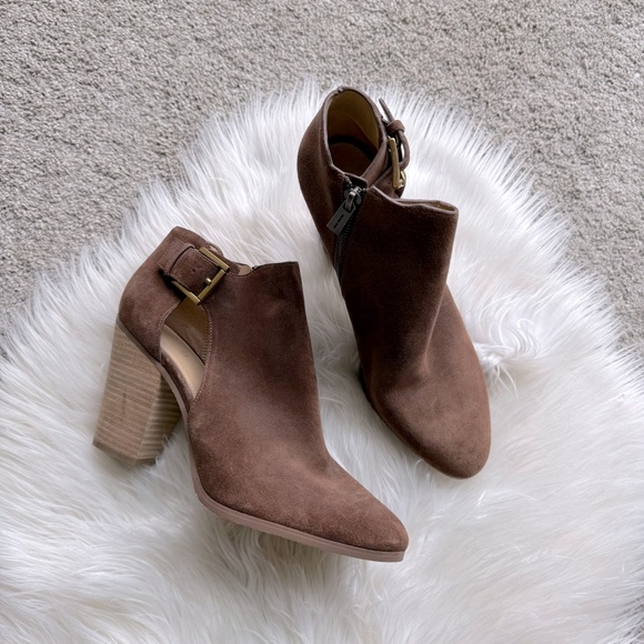 Michael Kors NWOT Adams Cutout Suede Booties - Picture 2 of 12